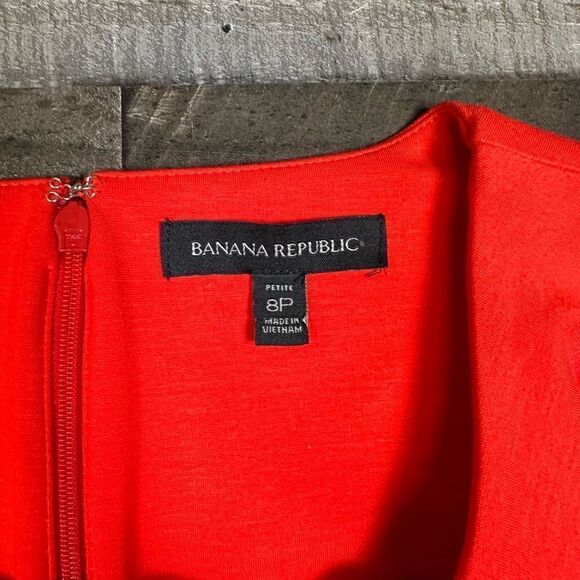 Banana Republic Women’s Size 8 Petite Sheath Bow Neck Dress Red Sleeveless - Picture 3 of 9